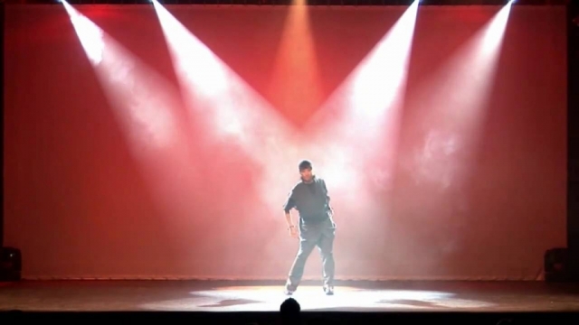 油彩　【practice dancing 】　一点もの　4F 油彩 【practice dancing 】 一点もの 4F 油彩 【practice